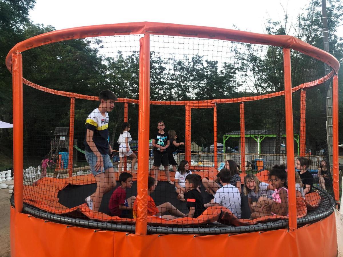 Camping Paradis Family Des Issoux Lalevade-dʼArdèche المظهر الخارجي الصورة
