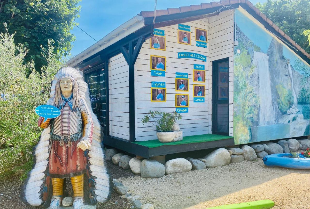 Camping Paradis Family Des Issoux Lalevade-dʼArdèche المظهر الخارجي الصورة