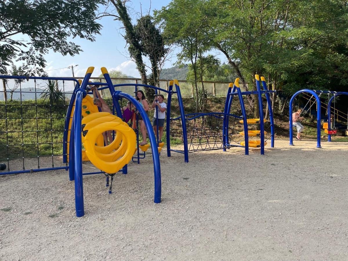 Camping Paradis Family Des Issoux Lalevade-dʼArdèche المظهر الخارجي الصورة