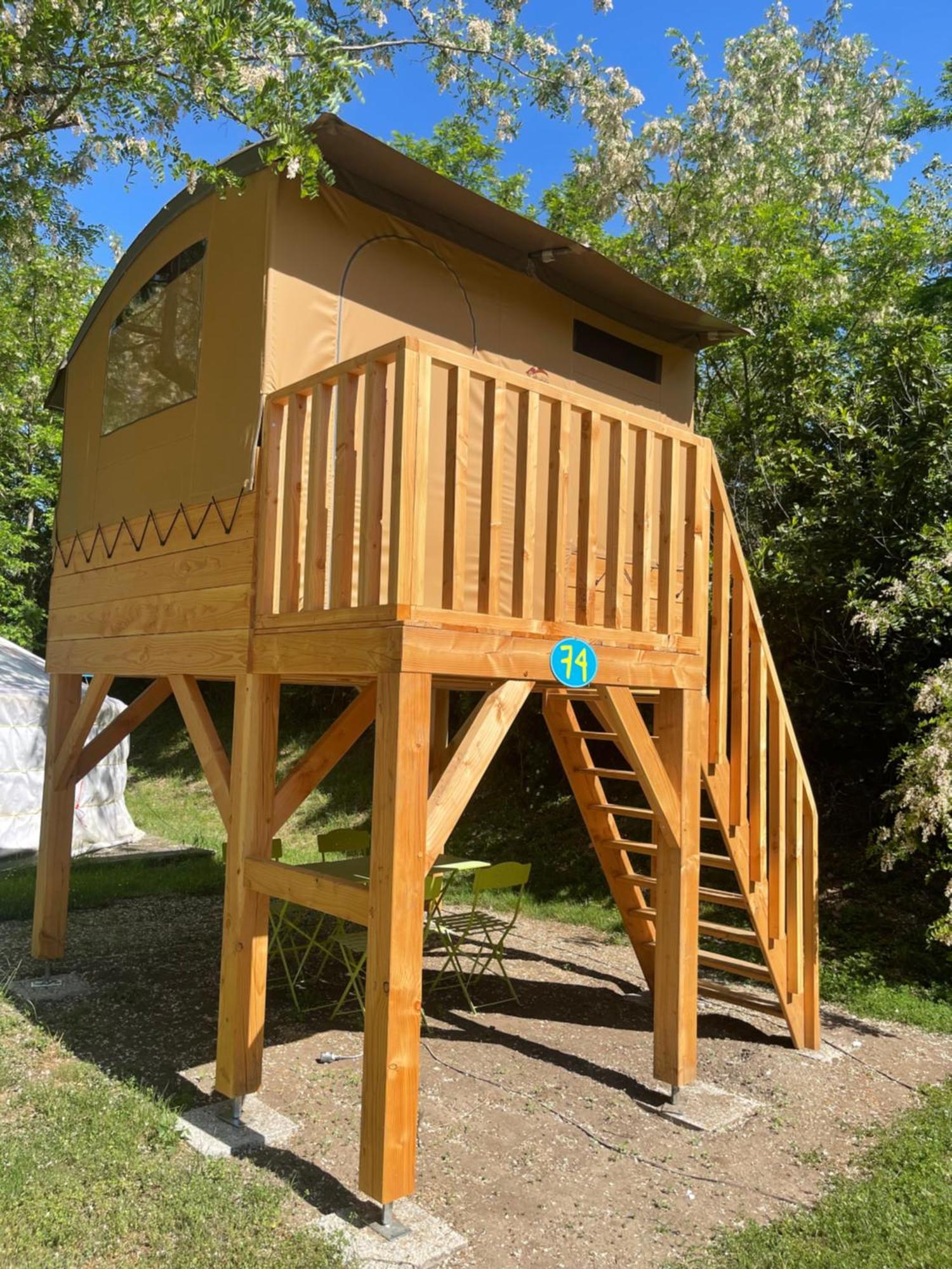 Camping Paradis Family Des Issoux Lalevade-dʼArdèche المظهر الخارجي الصورة